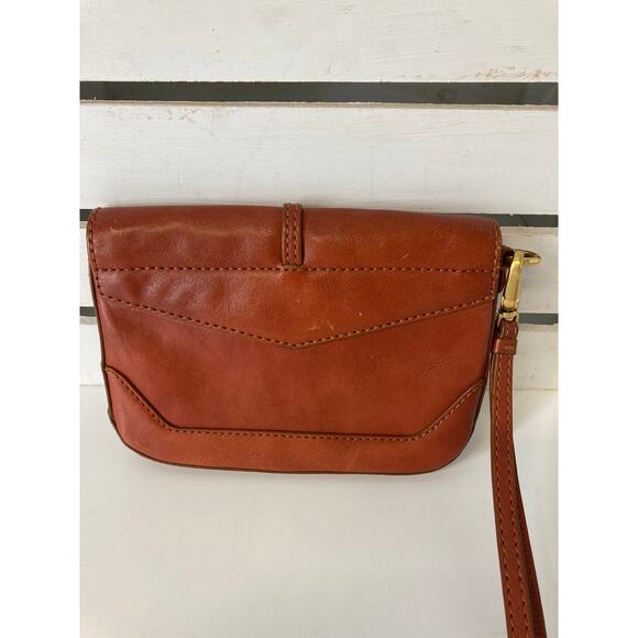 MARC BY MARC JACOBS BURNT ORANGE, BROWN LEATHER WRISTLET - Picture 4 of 16